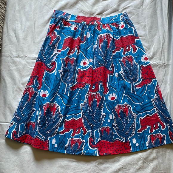 Blue platypus skirt size medium - Picture 1 of 3